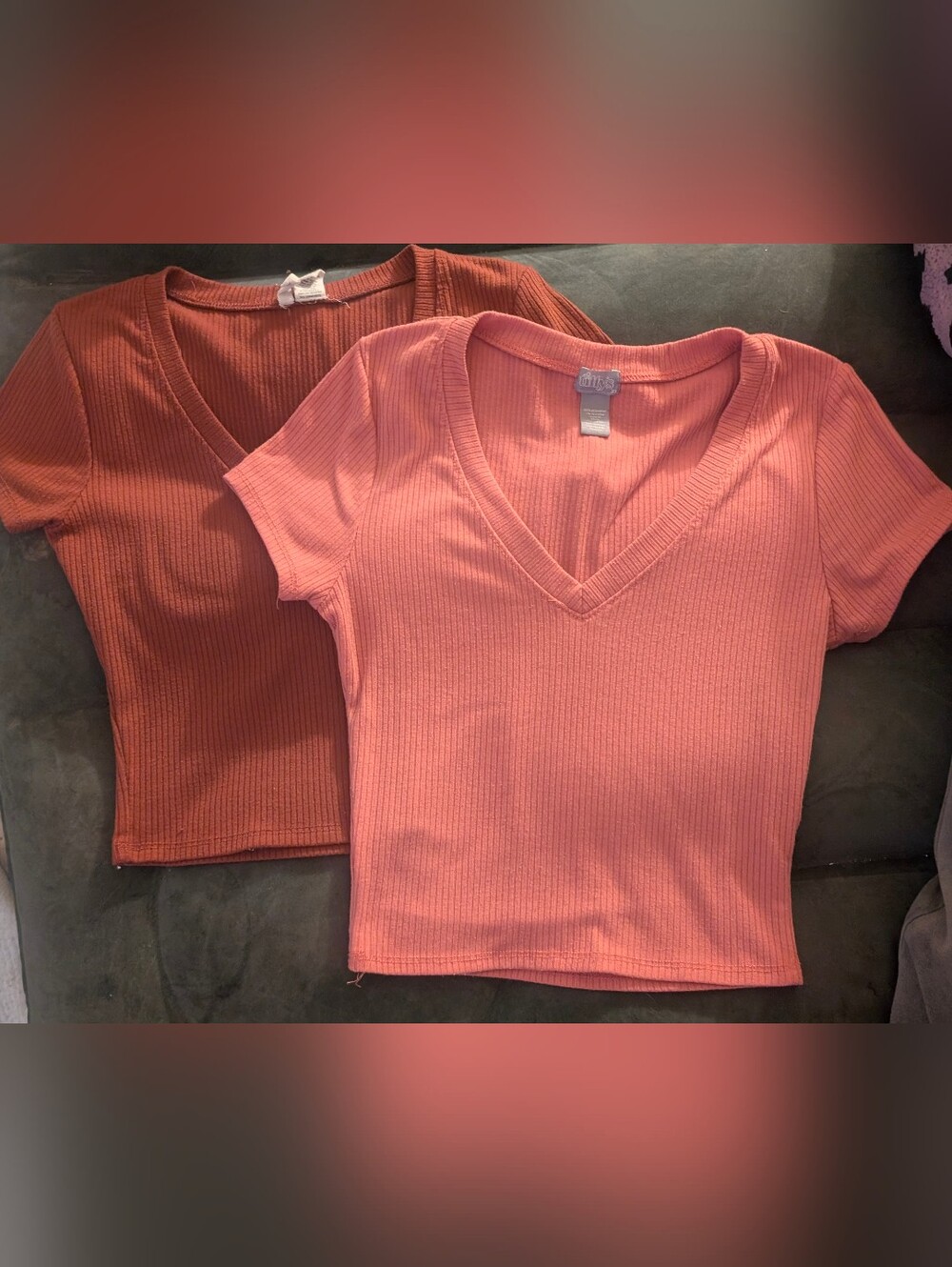 Set Of 2 Tilly's V Neck Crop Tops